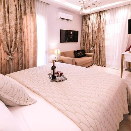 וולוס Goldenspace Exquisite Suite Near The Port מראה חיצוני תמונה