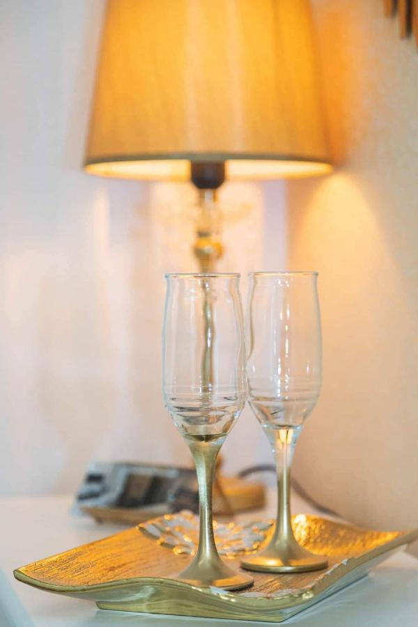 וולוס Goldenspace Exquisite Suite Near The Port מראה חיצוני תמונה